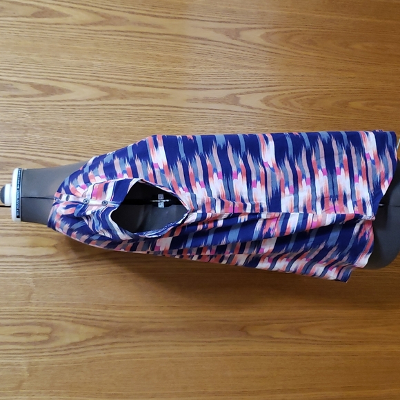 Liz Claiborne- Purple & Pink Top, Ladies XL - Picture 9 of 11